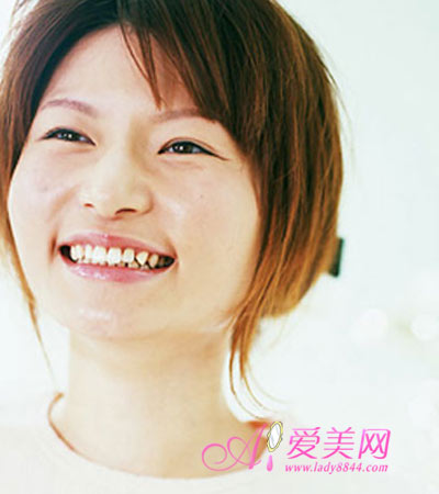 日常刷牙的8個(gè)錯(cuò)誤方式 日常刷牙的8個(gè)錯(cuò)誤方式